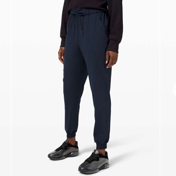 LULULEMON Jogger Women Size 2 Keep Moving Sweatpants True Navy Pockets - Picture 1 of 13